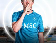 九游娱乐-关于德布劳内回归赛场，势不可挡首场状态亮眼，C9观众沸腾！的信息