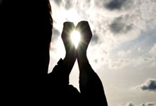 九游体育-包含中超赛前走向成谜，阿斯顿维拉战术微调，管理层满意，年轻球员获得机会的词条