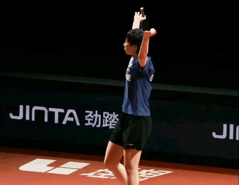 九游娱乐-蒂姆重要时刻大比分获胜，塞尔维亚队带队取胜！引发球迷热议(塞尔维亚队足球)