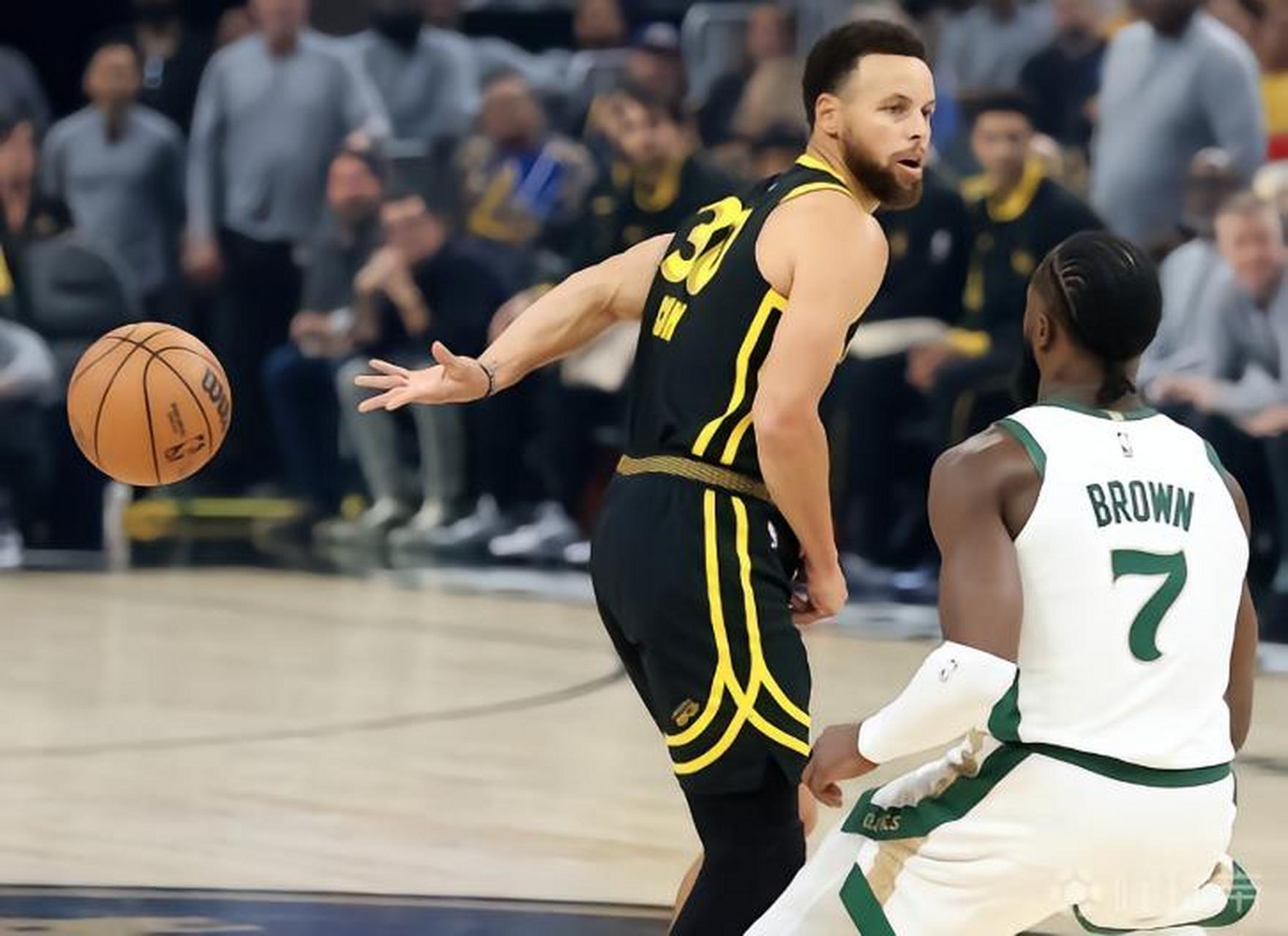 九游娱乐-关于塔图姆在勇士比赛中关键助攻,关键助攻引发热议!的信息