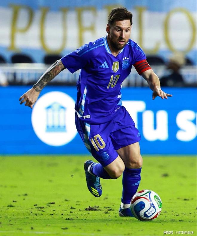 九游娱乐- 苏亚雷斯犯规 