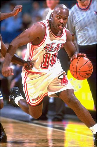 九游娱乐-关于蒂姆回归赛场，大胜首场状态亮眼，热火观众沸腾！的信息